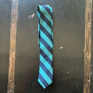 Crewcuts tie. 52". Good for age 7-teen